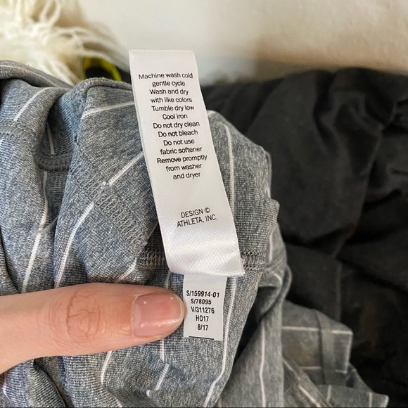 ATHLETA heather gray and white striped Chaturanga high rise leggings S - Picture 13 of 14
